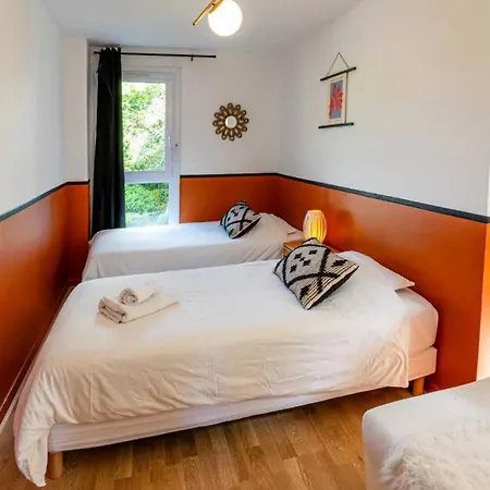 Apartment Elegant 2 Bedroom Triplex With Parking Honfleur