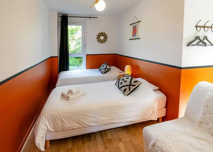 Apartment Elegant 2 Bedroom Triplex With Parking Honfleur